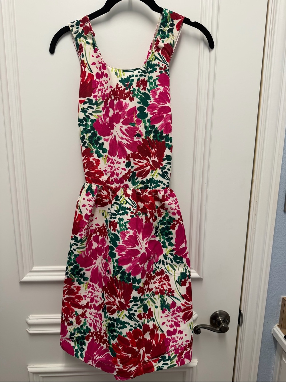 NWT Vineyard Vines Cross Back Floral Dress in Pink, Red & Green